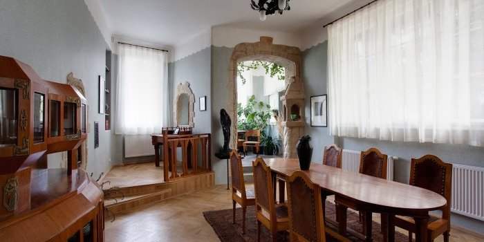 Villa Bilek et jardin royal